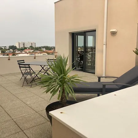 Centre Avec Grande Terrasse Vue Unique *