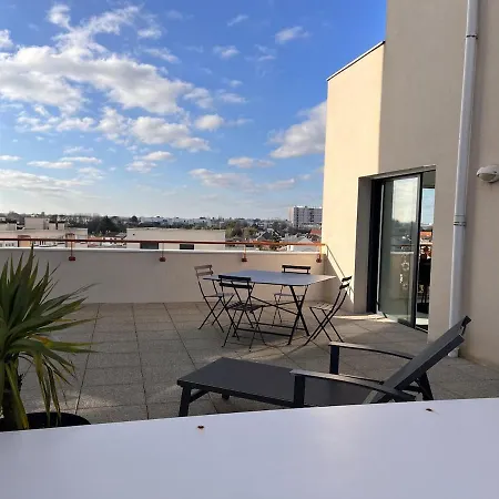 Centre Avec Grande Terrasse Vue Unique